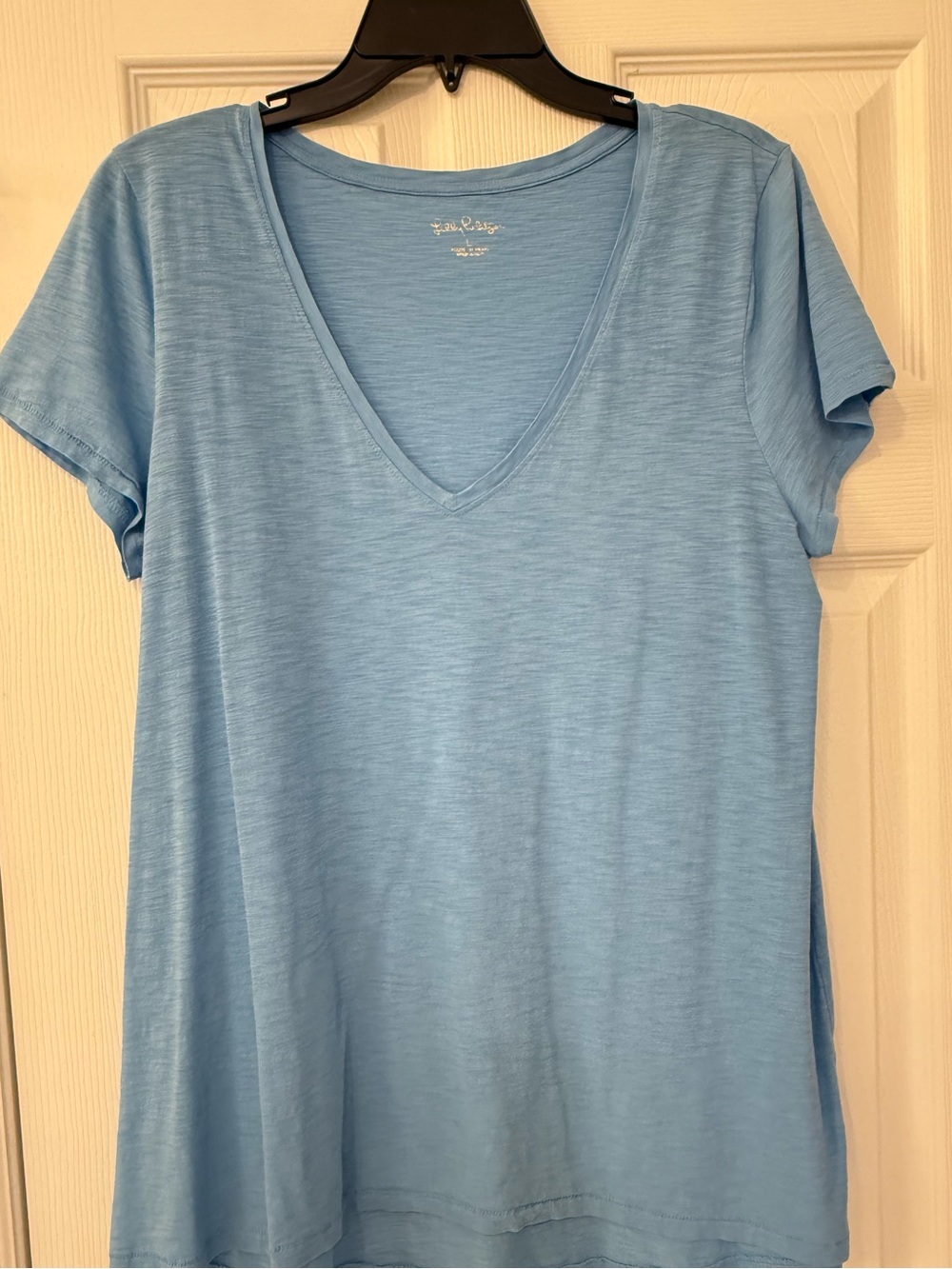 Lilly Pulitzer Light Blue V-Neck Short Sleeve Tee